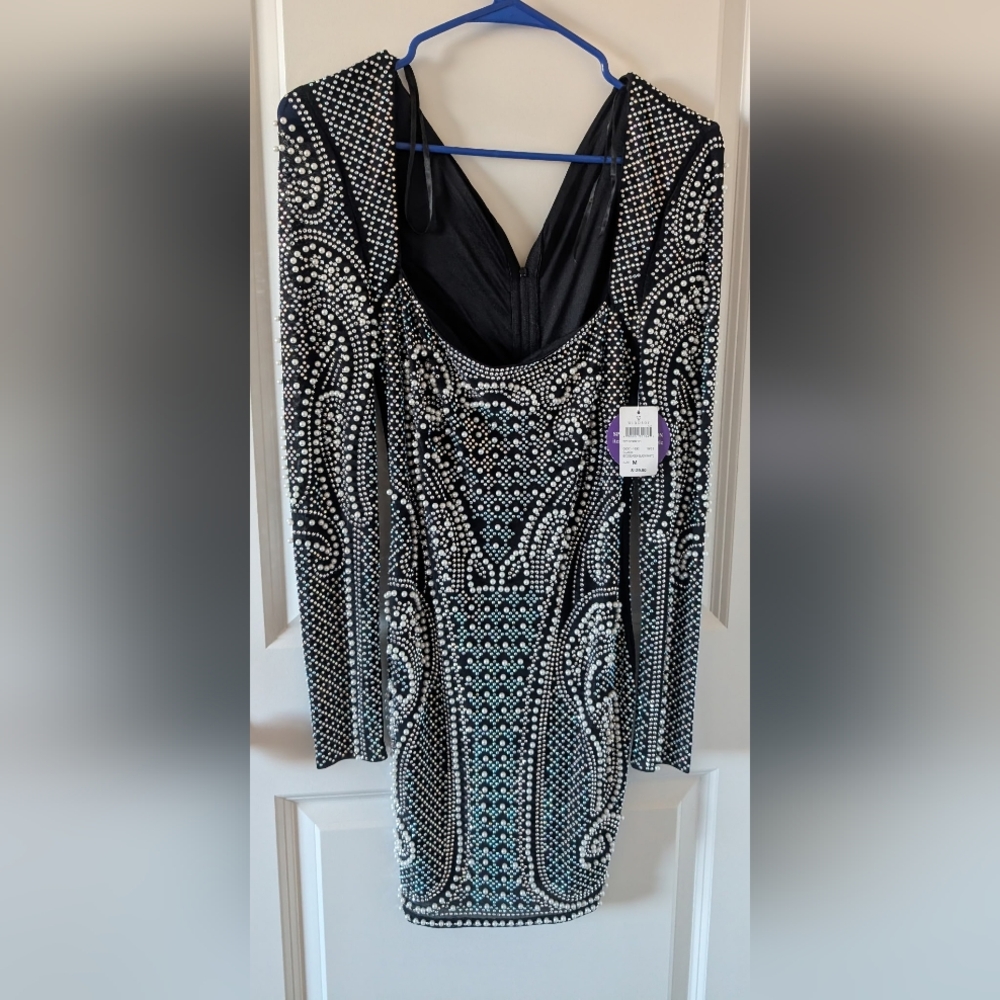 Black Pearl Embellished Bodycon Dress – Luxe Statement Piece